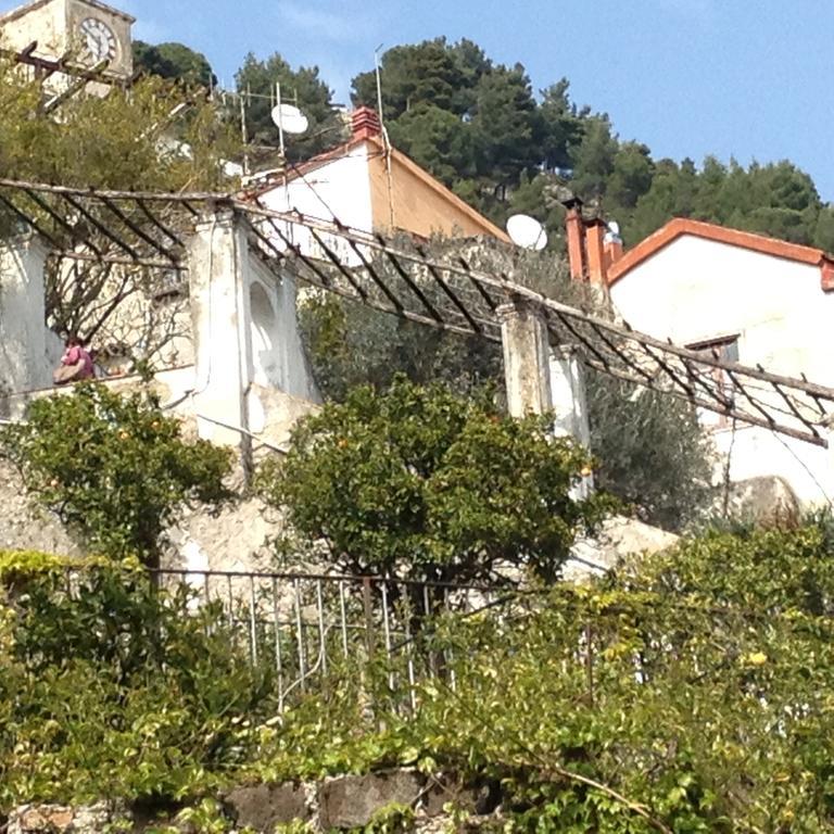 Fronte Al Porto Appartement Salerno Buitenkant foto