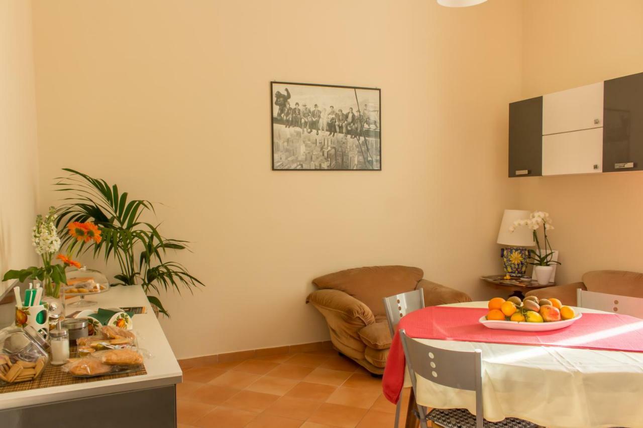 Fronte Al Porto Appartement Salerno Buitenkant foto