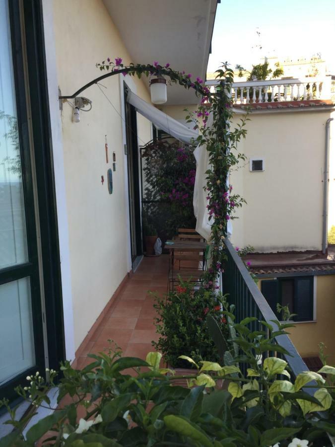 Fronte Al Porto Appartement Salerno Buitenkant foto