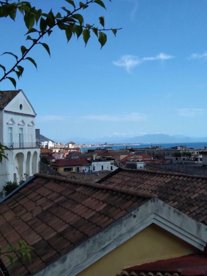 Fronte Al Porto Appartement Salerno Buitenkant foto
